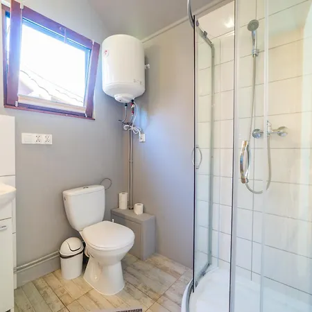 別荘 Mazurskie Posiadlo Wypoczynkowe Mazury