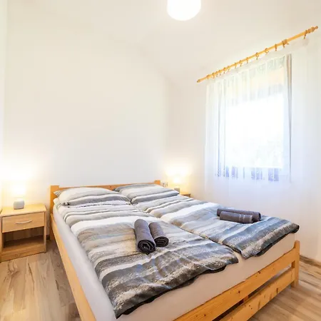 Mazurskie Posiadlo Wypoczynkowe Mazury 別荘 Mikołajki